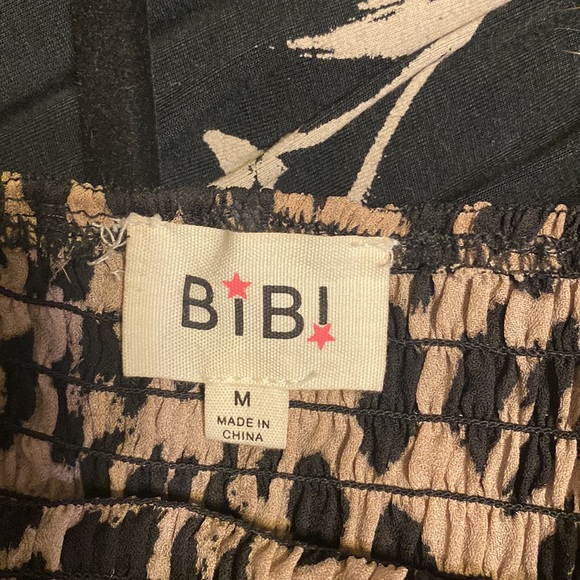 Bibi Leopard Print Smocked Tank - Picture 2 of 2